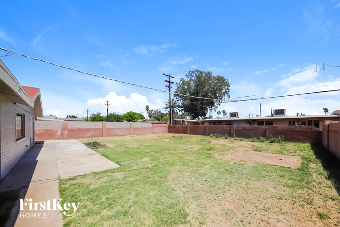Building Photo - 6015 N 36th Dr