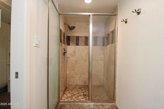 Building Photo - 5998 N 78th St