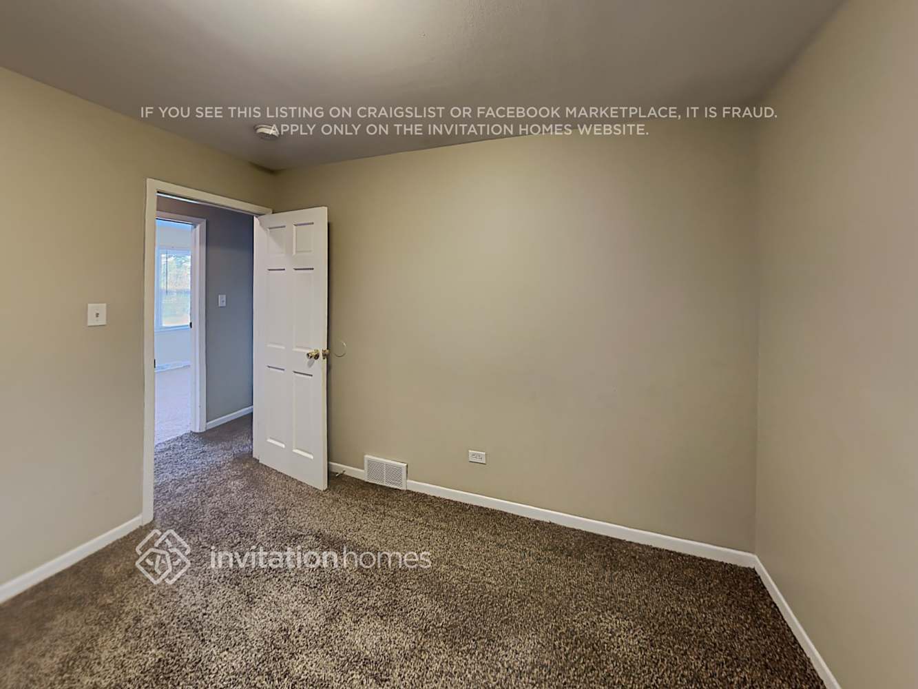 Building Photo - 240 Hale St