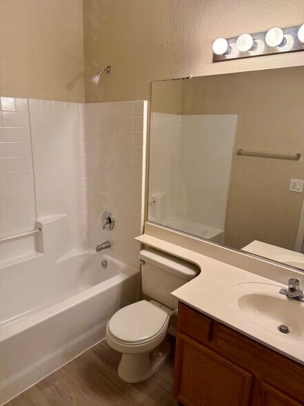 Building Photo - 3783 E Woodside Way