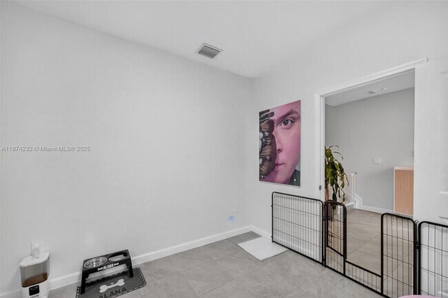 Building Photo - 26437 SW 149th Ave