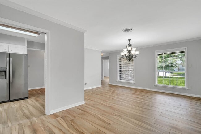Building Photo - 442 Mignon Ln