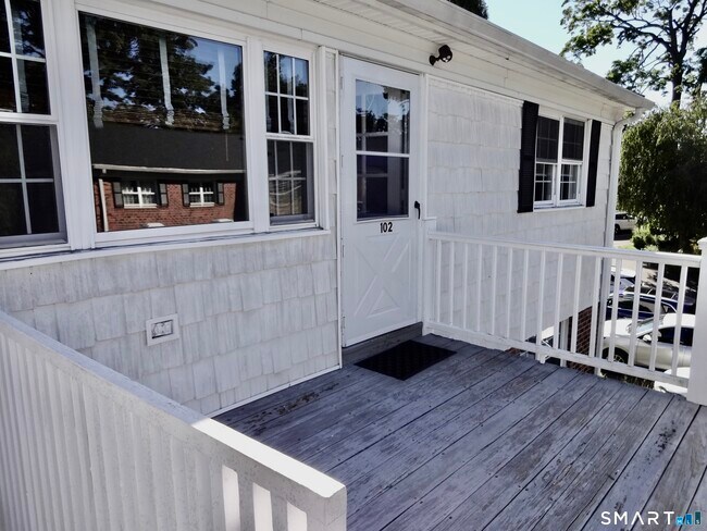 Building Photo - 245 Unquowa Rd