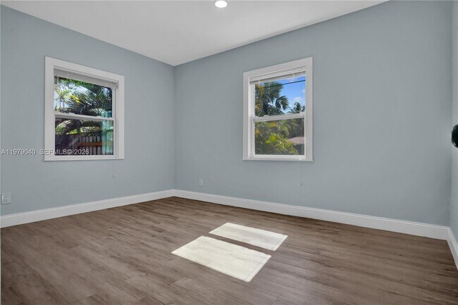 Building Photo - 607 SW 9th St