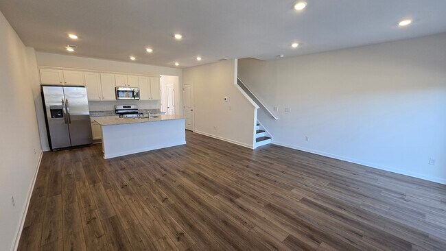 Building Photo - 209 Kenoot Dr