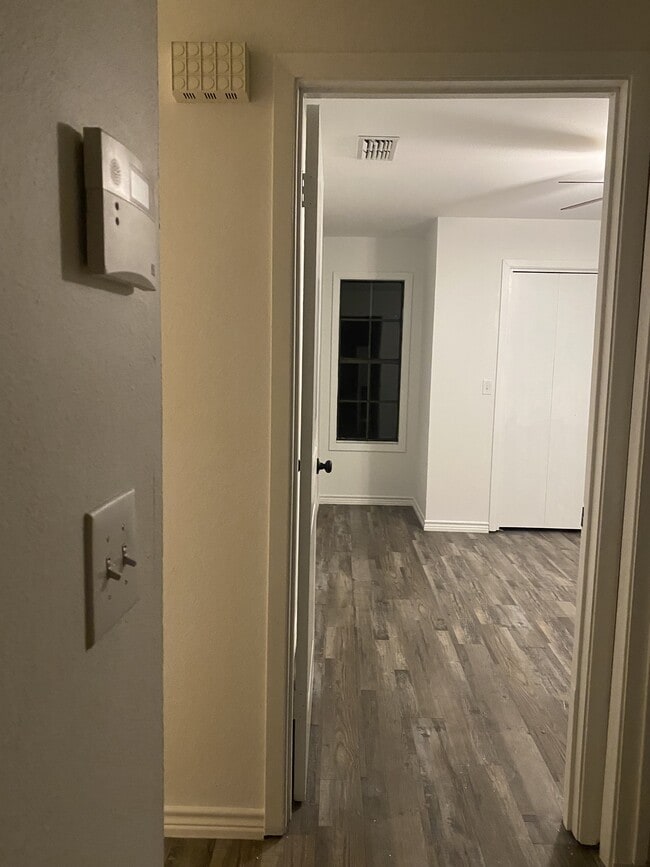 Building Photo - 18733 County Rd 1293