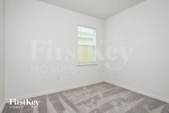 Building Photo - 1173 Spokane Pt