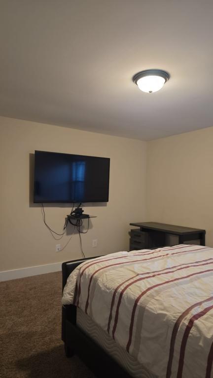 Building Photo - 6002 Bedstone Dr