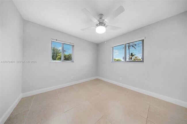 Building Photo - 8801 SW 17th St