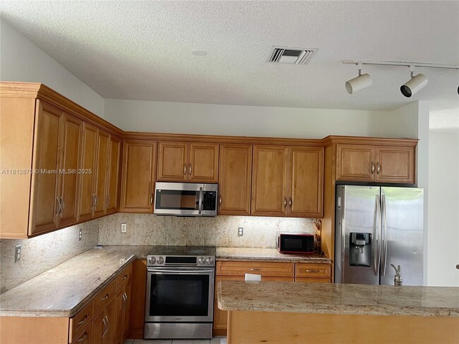 Building Photo - 1320 NW 185th Ave