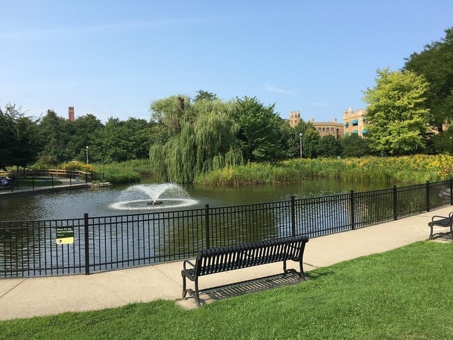 Building Photo - 2424 W Estes Ave