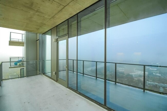 Building Photo - 44 East Ave