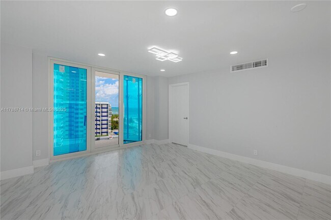 Building Photo - 3180 S Ocean Dr