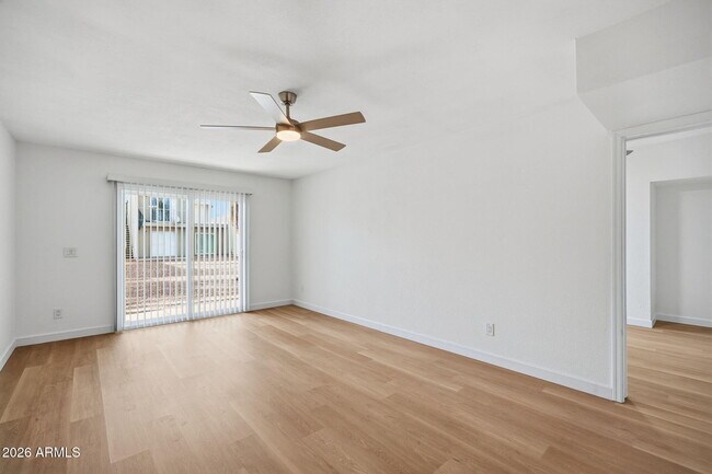 Building Photo - 2844 E Marconi Ave