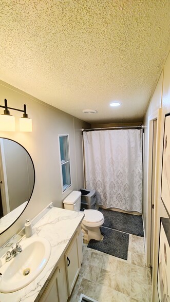 Building Photo - 3675 Vickery Dr