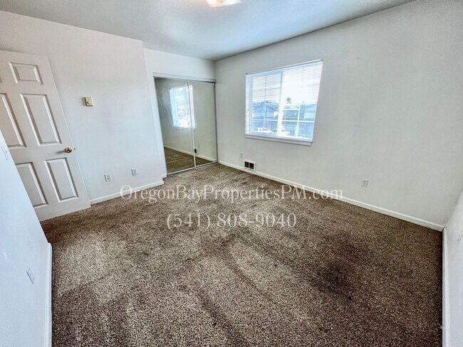 Building Photo - Blanco Ave. Duplexes