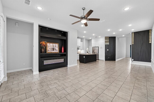Building Photo - 6602 Albany Forest Ct