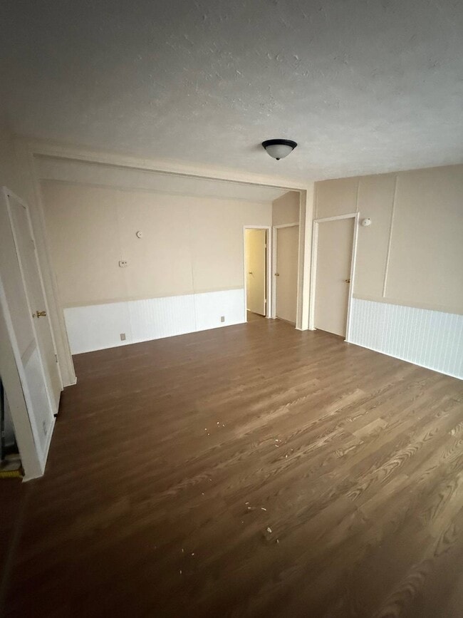 Building Photo - 1317 Sugar Tree Blvd