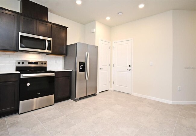 Building Photo - 3195 Emerald Acrs Ln