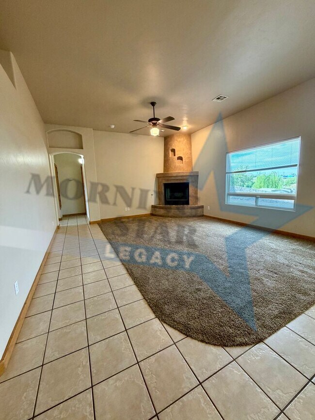 Building Photo - 3008 Escenico Ct