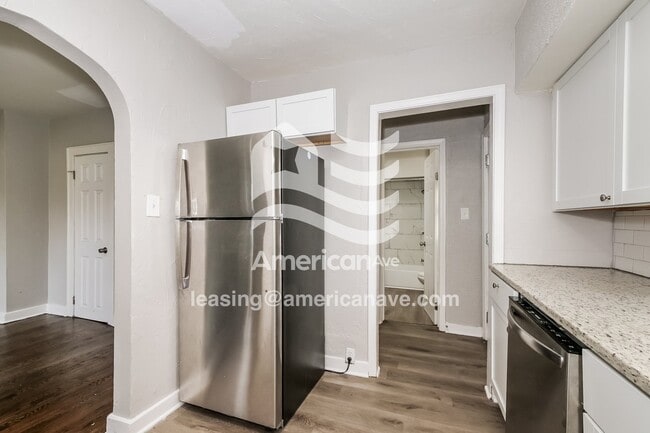 Building Photo - 4715 NE 45th Terrace