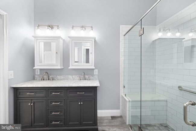 Building Photo - 43861 Laburnum Square