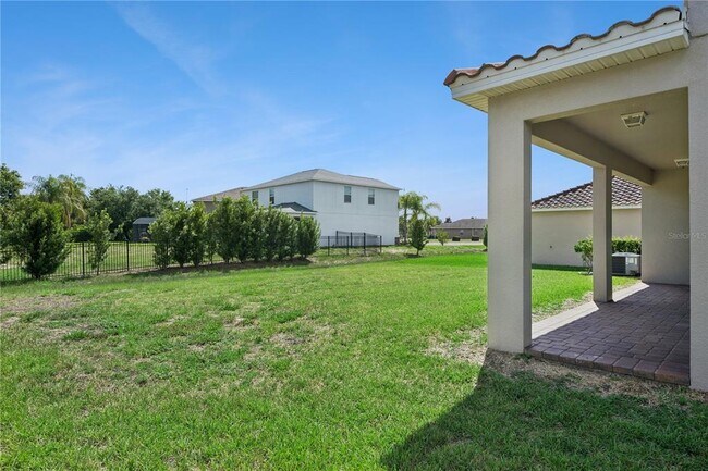 Building Photo - 1454 Lakeside Ave