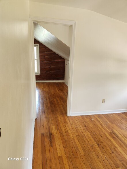 Building Photo - 4426 Greengarden Rd