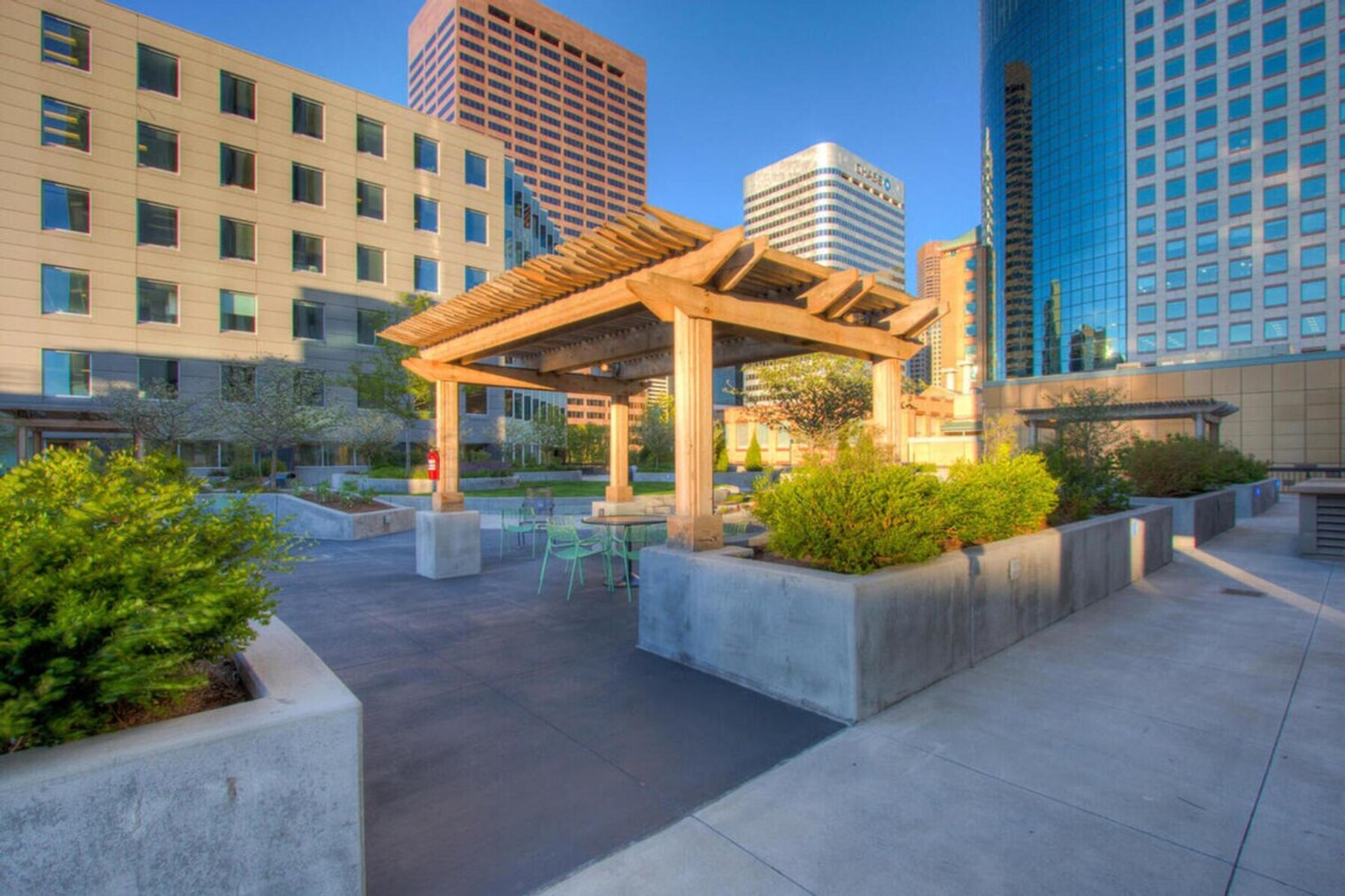 Building Photo - 1675 Larimer St