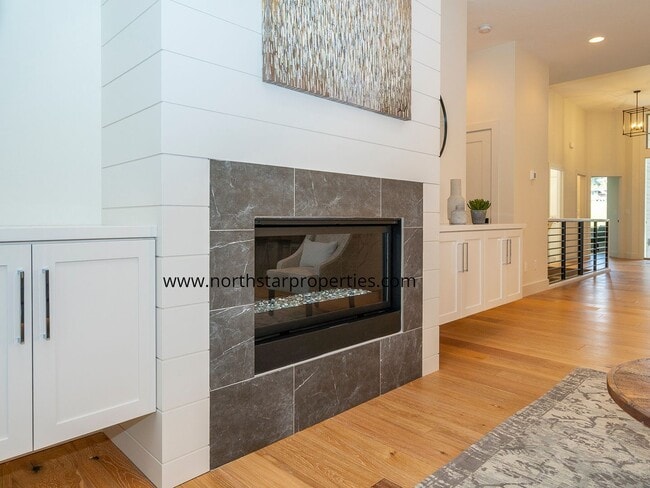 Building Photo - Tranquil Elevated Design in Tigard