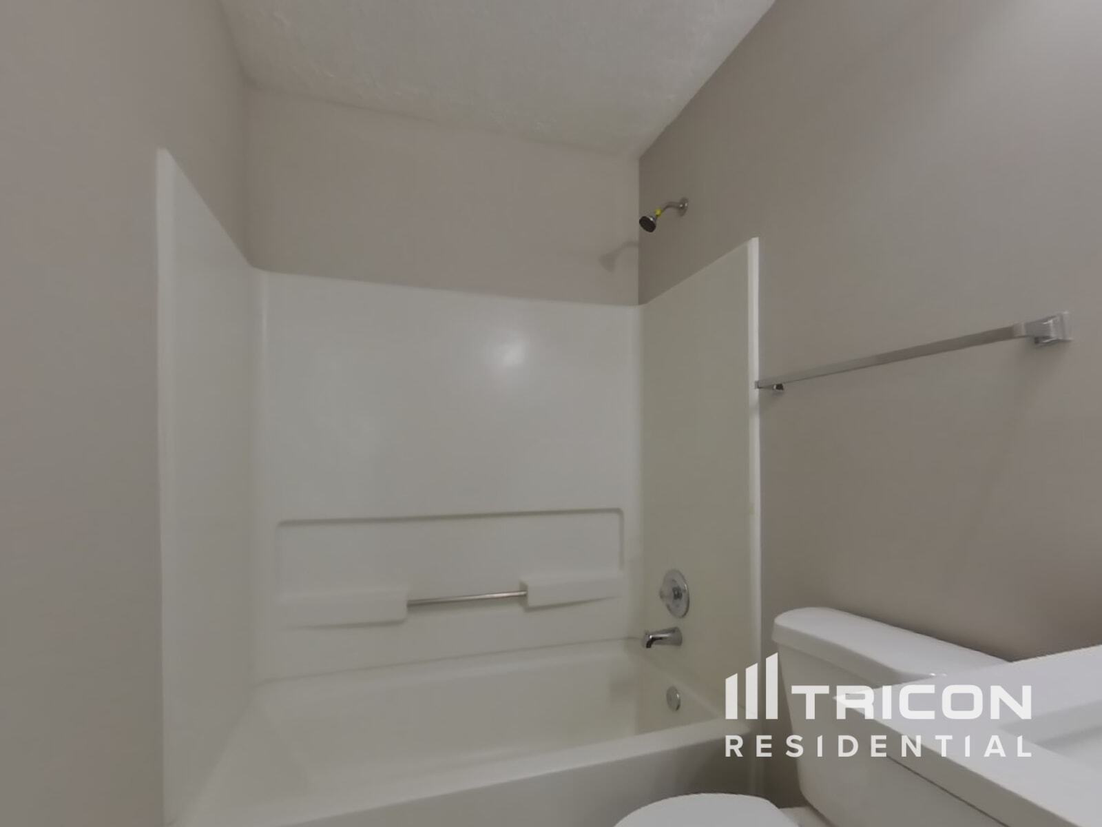 Building Photo - 6526 Revena Ct