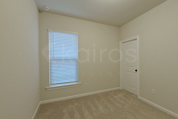 Building Photo - 313 Peppercorn Wy