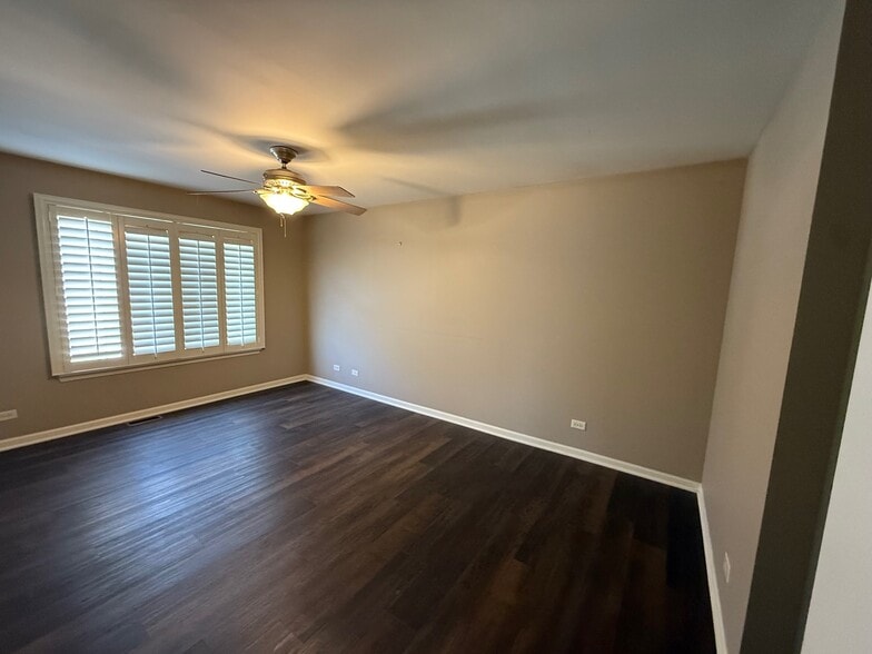 Building Photo - 1586 New Haven Dr