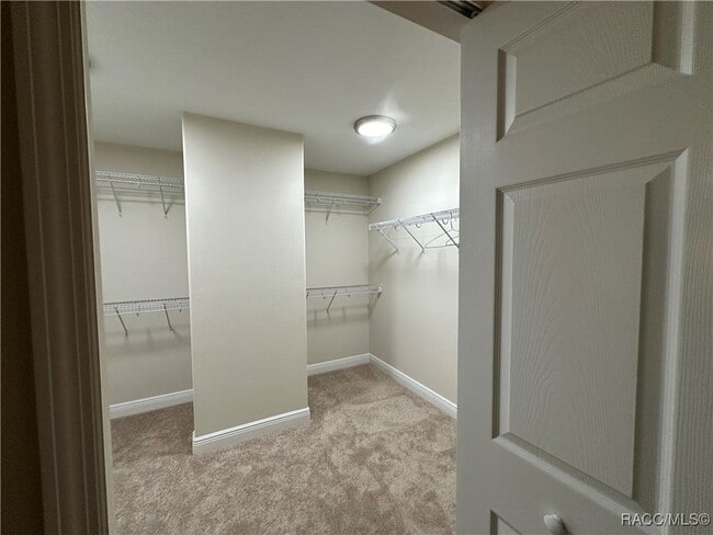 Building Photo - 5780 N Lena Dr