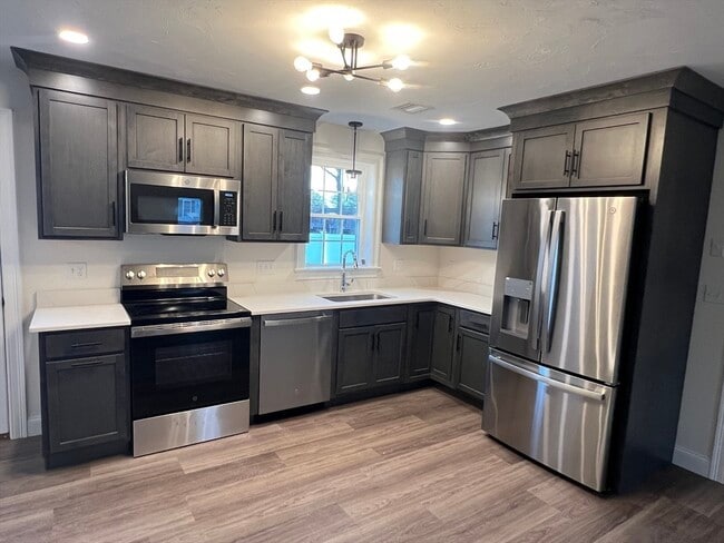 Building Photo - 3 Lanigan Path