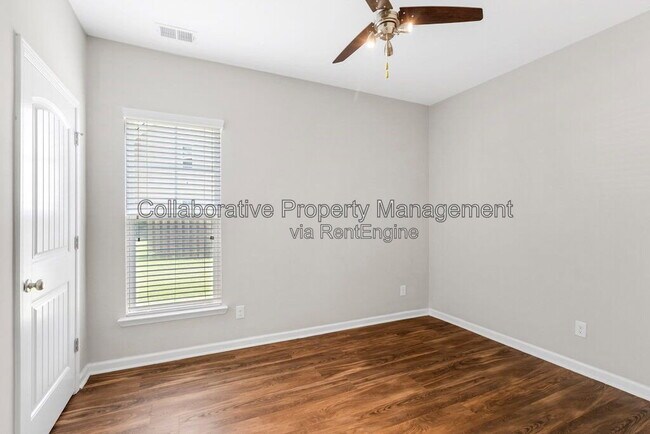 Building Photo - 105 Richmond Walk Dr