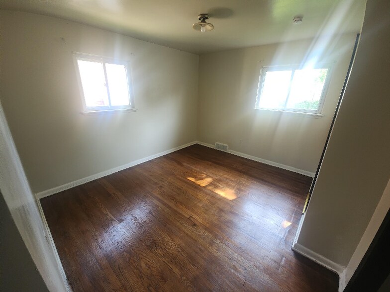 Building Photo - 8635 N Evangeline St