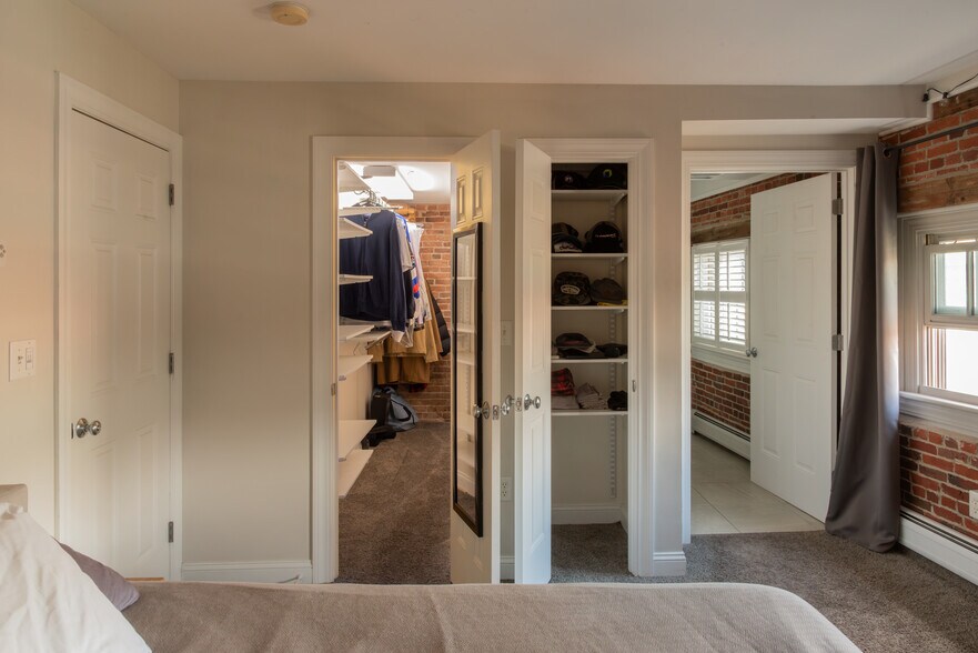 Building Photo - 159 State St