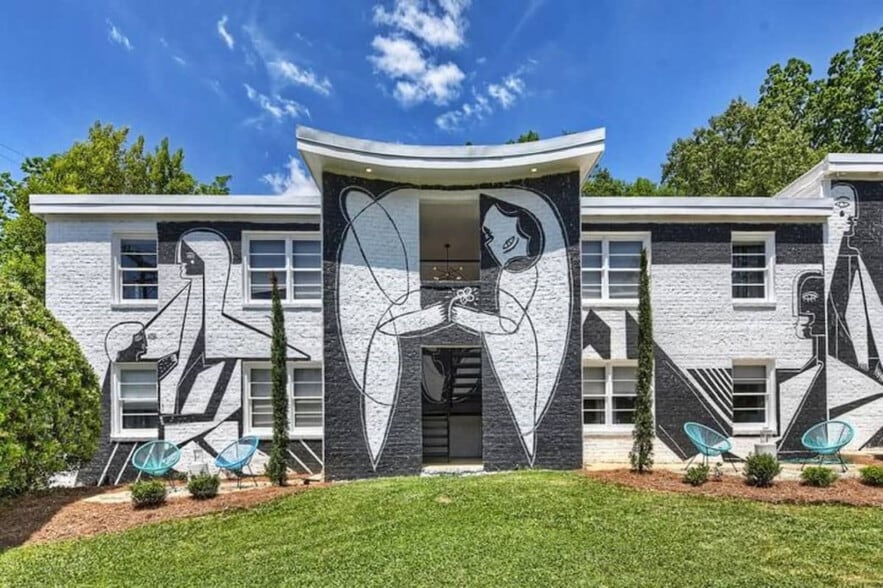 Building Photo - 510 Queens Rd