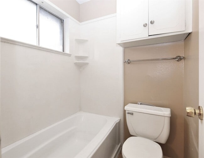 Building Photo - 11918 Kirkway Dr