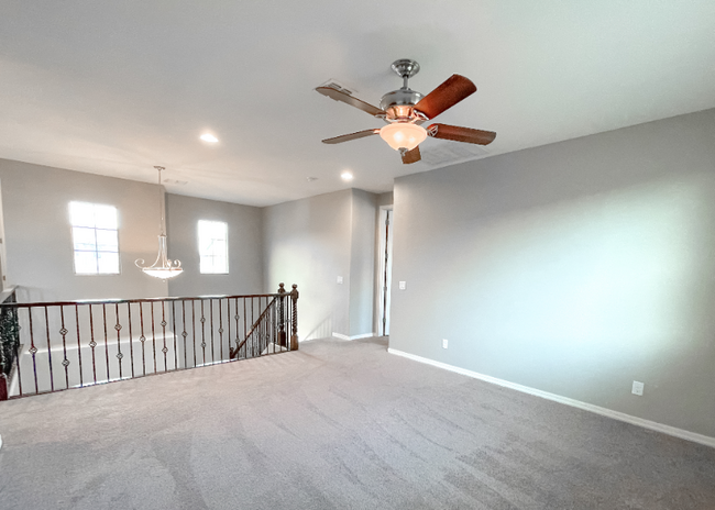 Building Photo - 118 E Canyon Way