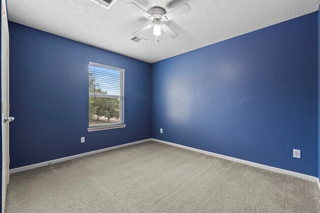 Building Photo - 20742 Fair Castle Dr