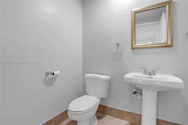 Building Photo - 2530 Coral Springs Dr