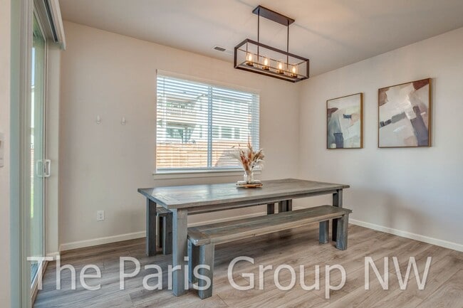 Building Photo - Stunning 2021 Edgewood Home in Westridge *...