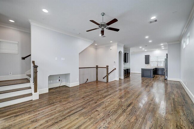 Building Photo - 5424 Petty St