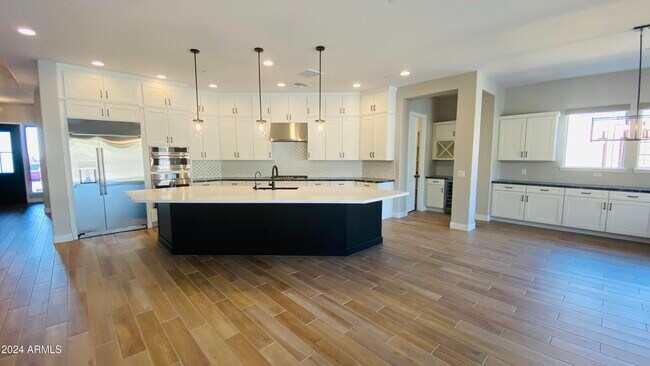 Building Photo - 13150 W Desert Frst Trl