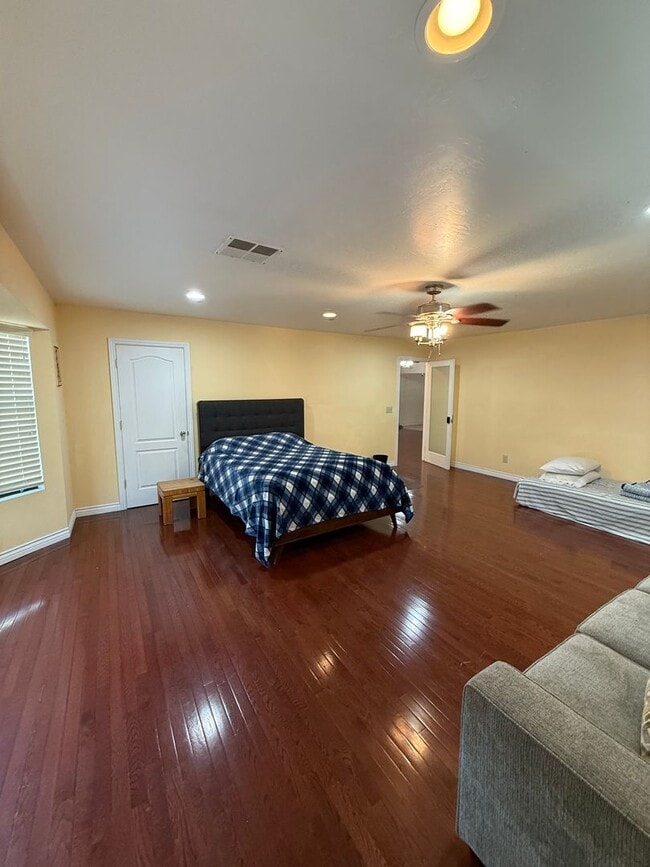 Building Photo - 3800 Casey Ct