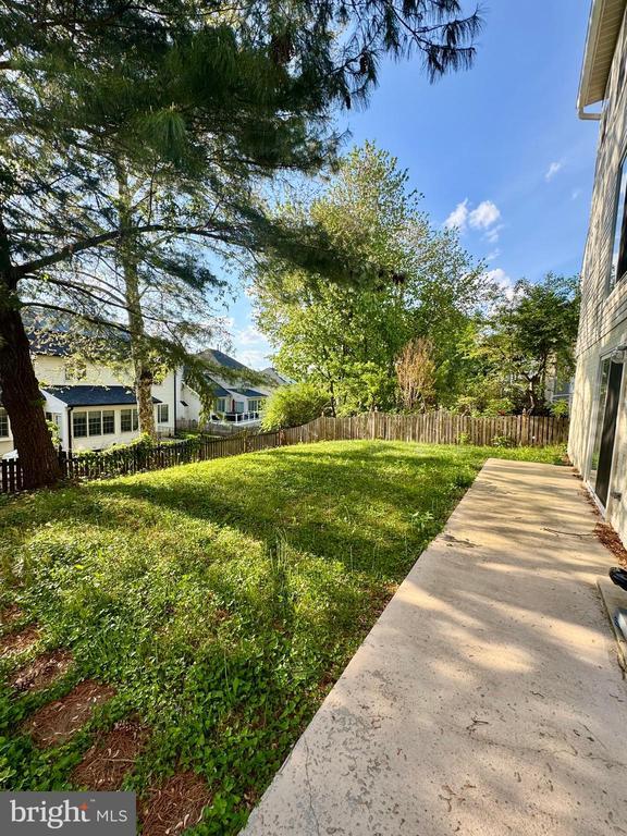 Building Photo - 22006 Stone Pier Ln