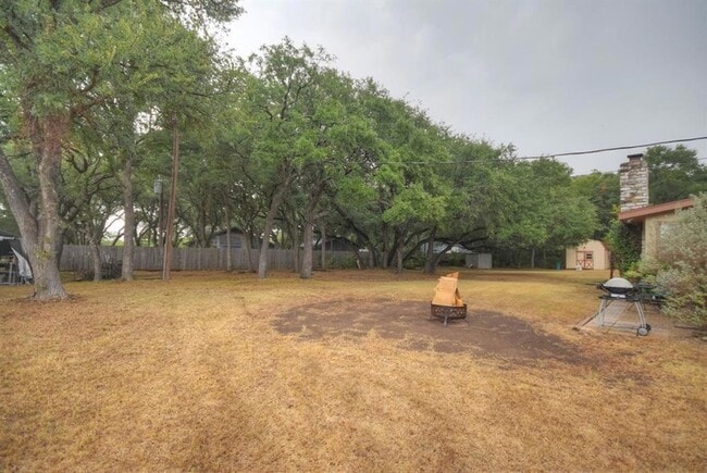Building Photo - 40101 Heritage Holw