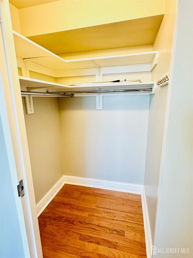 Building Photo - 1 Spring St